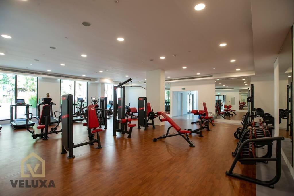 Veluxa - Luxury And Bright 1 Bedroom Apartment, Burj View! Dubaj Kültér fotó